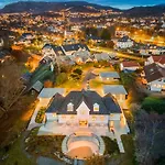 Hopsneset Luxury Villa Bergen