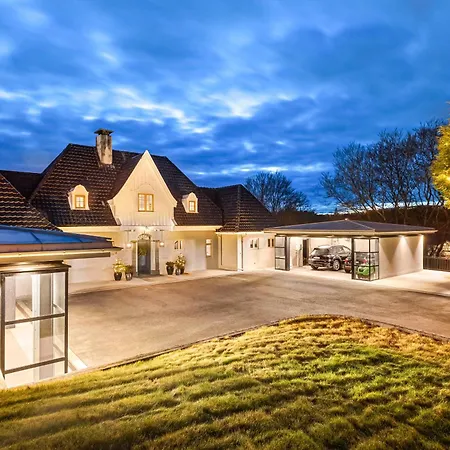 Hopsneset Luxury Villa