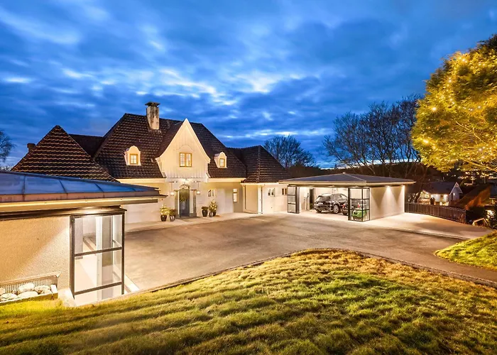 Hopsneset Luxury Villaer